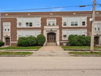 21 Middlesex Ave