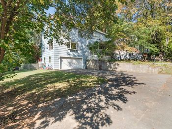 59 Norval Ave