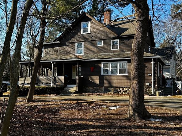 31 Lantern Lane, Wellesley MA 02481