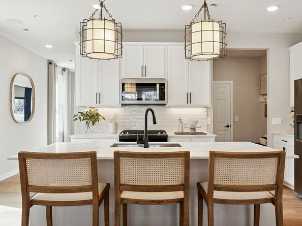 24 Emerald Run 57, Shrewsbury MA 01545