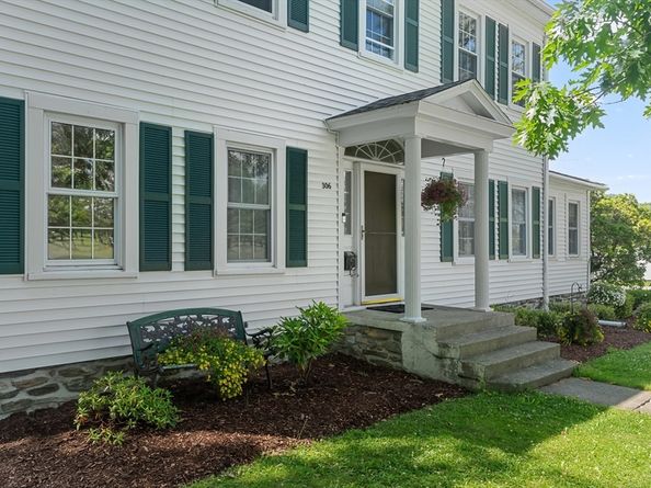 306 Pleasant St, Leicester MA 01524