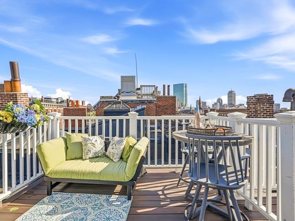 76 W Cedar St 5F, Boston MA 02114
