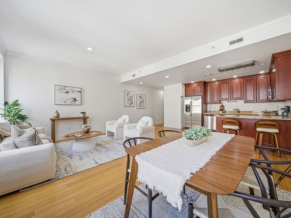 55 Temple Pl 4, Boston MA 02111