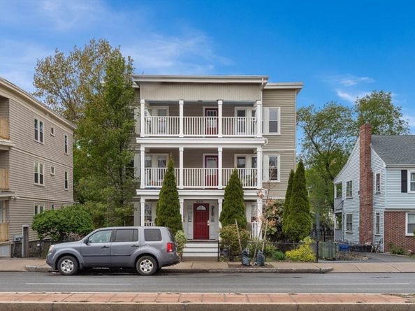 699 Hyde Park Ave 6, Boston MA 02131