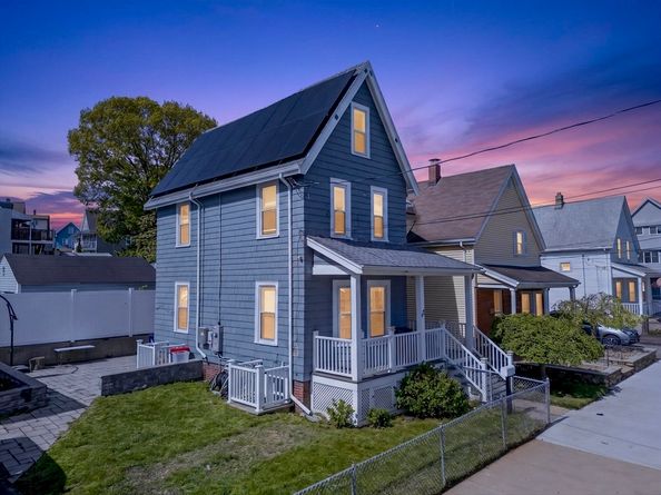 17 Estes, Everett MA 02149