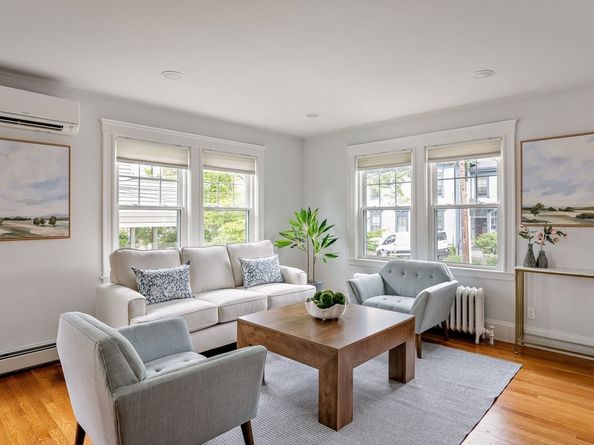 21 Fessenden Rd 21, Arlington MA 02476