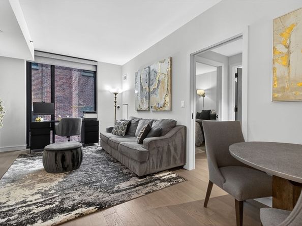55 Lagrange St 409, Boston MA 02116