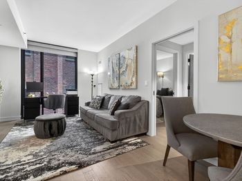 55 Lagrange St
