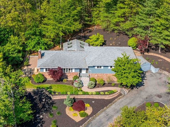 12 Howard Rd, Maynard MA 01754