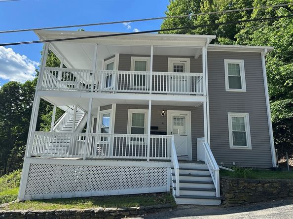 47 Mayland St, Fitchburg MA 01420