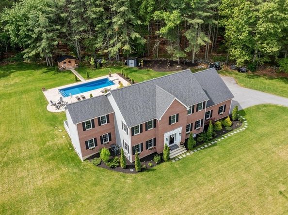 324 Old Harvard Rd, Boxborough MA 01719