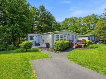 6 Evergreen Circle