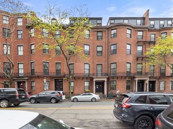27 Bowdoin Street
