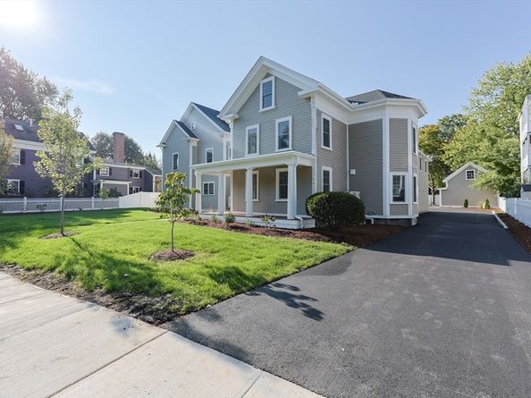 54 South St, Medford MA 02155