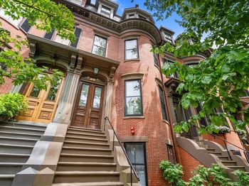 189 W Brookline St