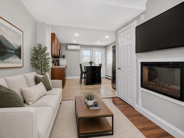 37 Marion St 37, Boston MA 02128
