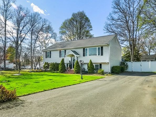 182 North Ave, Brockton MA 02302
