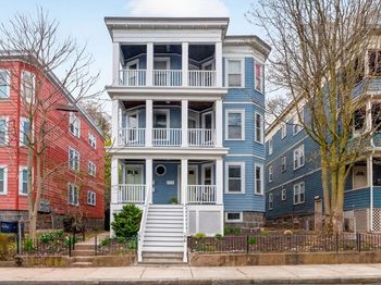 54-56 Forest Hills St
