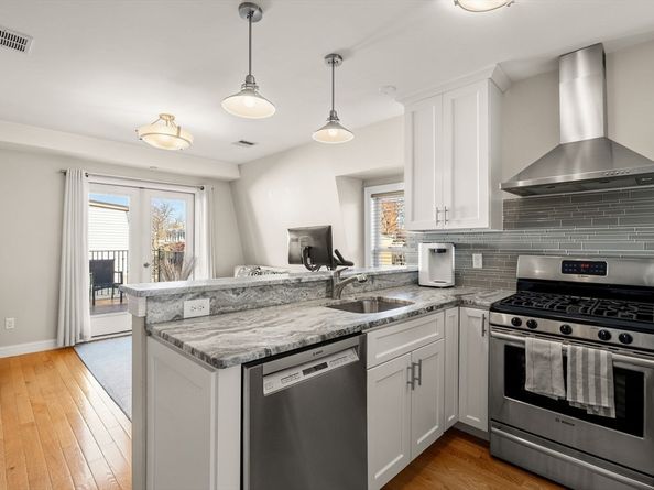 117 M St 3, Boston MA 02127