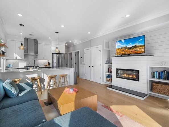 111 Beacon St B, Somerville MA 02143