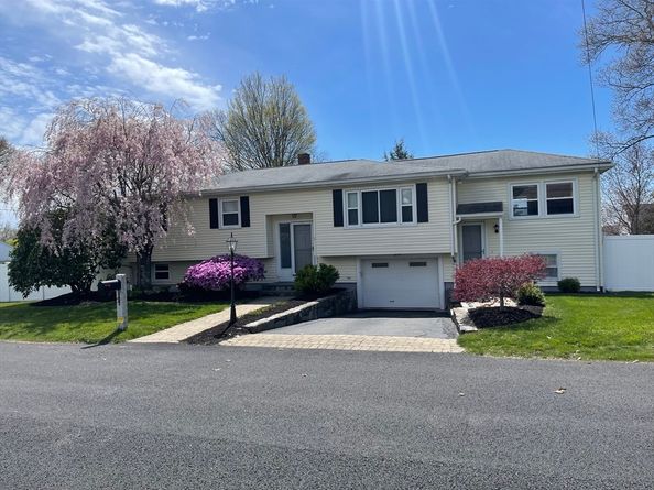 3 Tomaso Rd, Milford MA 01757