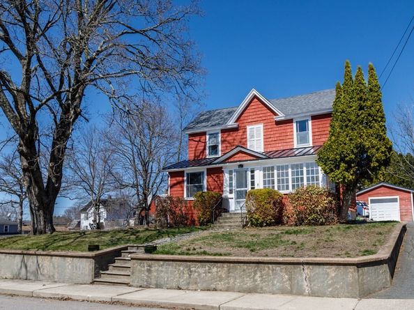 46 Ward Street, Athol MA 01331