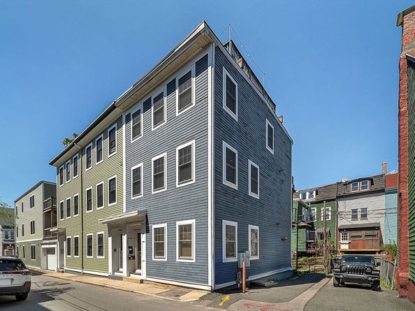 256 Bowen 2, Boston MA 02127