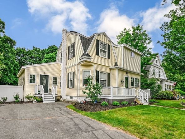 31 Emery St, Holbrook MA 02343