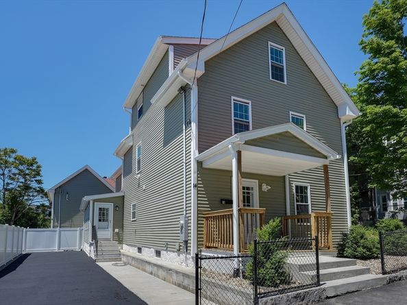 14 Highland Ave, Fitchburg MA 01420