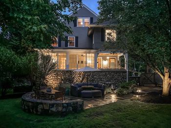 211 Forest St