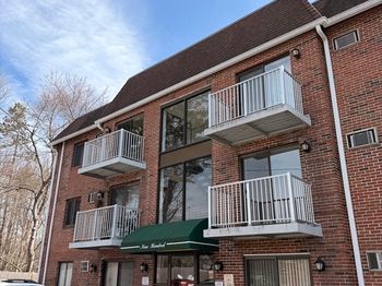1186 Worcester Rd