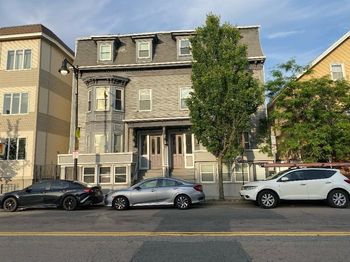 608  S Dorchester Ave