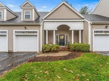 107 Meadow Ln