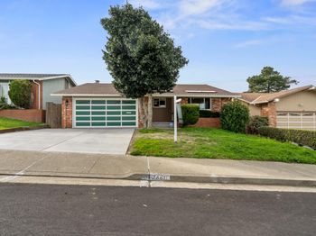 2440 Tipperary Avenue