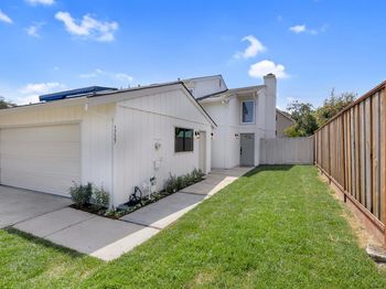 1727 Foster Court