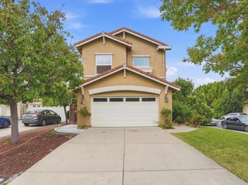 3 Shorebreeze Court