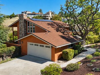 3175 Oak Leaf Court