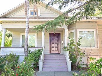 402 N 11th Street