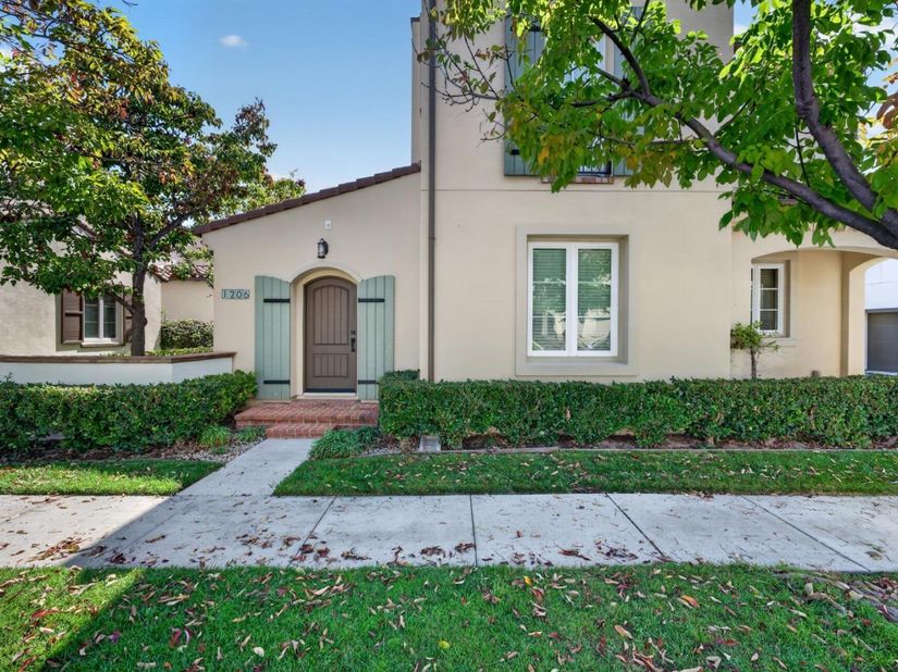 1206 Dahlia Loop, San Jose CA 95126