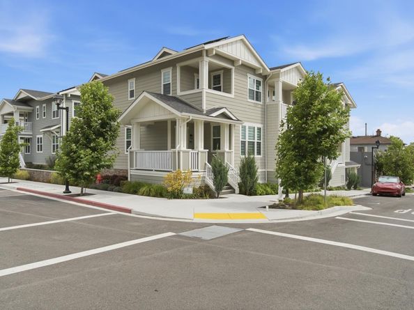 888 Broadway, Belmont CA 94002