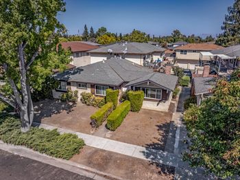 4335 Blackford Avenue