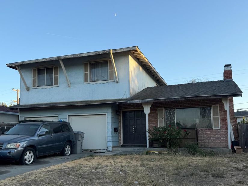3105 Lone Bluff Way, San Jose CA 95111