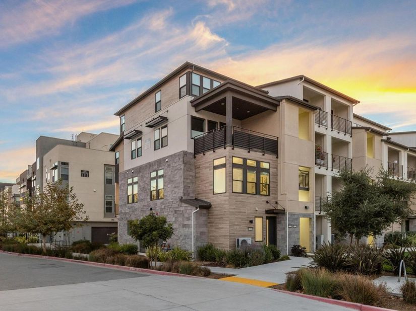 253 Waters Park Circle, San Mateo CA 94403