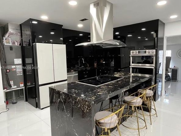 6190 W 14th Ave, Hialeah FL 33012