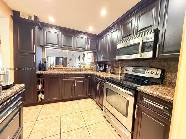 6575 W Oakland Park Blvd 311, Lauderhill FL 33313