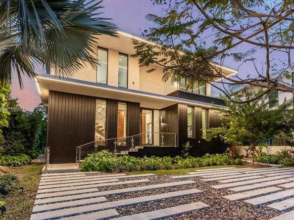 4354 Alton Rd, Miami Beach FL 33140