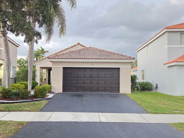 1308 Alexander Bnd, Weston FL 33327
