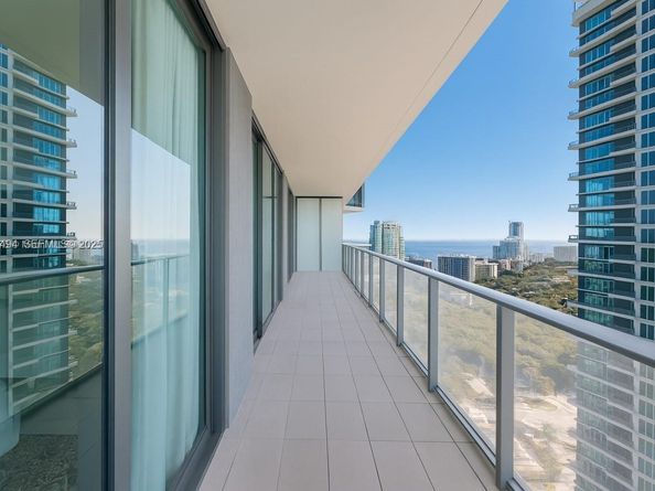 1300 S Miami Ave 3709, Miami FL 33130