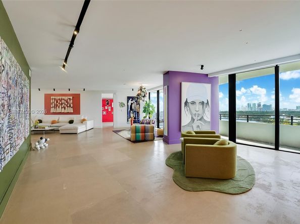 720 NE 69th St 12S, Miami FL 33138