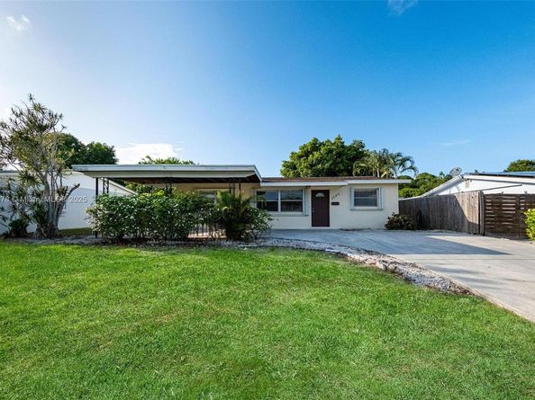 3589 Island Rd, Palm Beach Gardens FL 33410